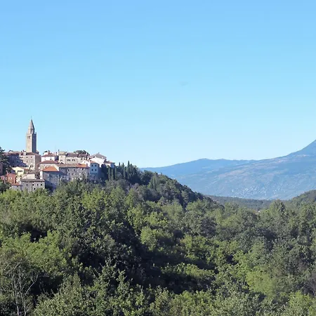 Сasa de vacaciones Nina By Interhome Nedeščina