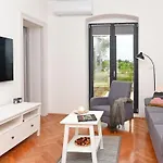 Ferienhaus Nina By Interhome *