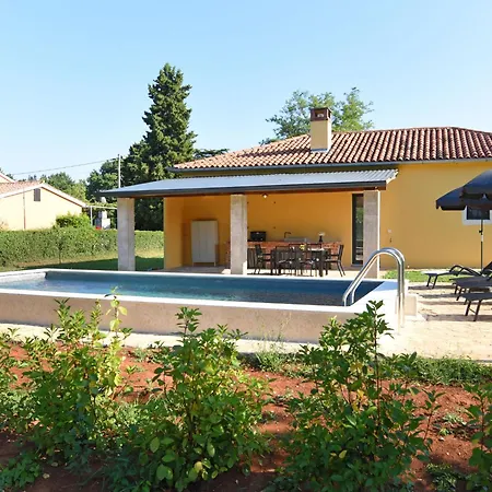 Ferienhaus Nina By Interhome